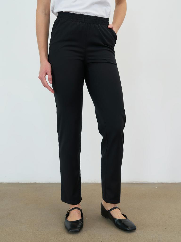 Брюки зауженные на поясе черный KL 310