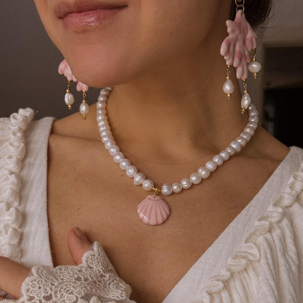 КОЛЬЕ "РАКУШКА"