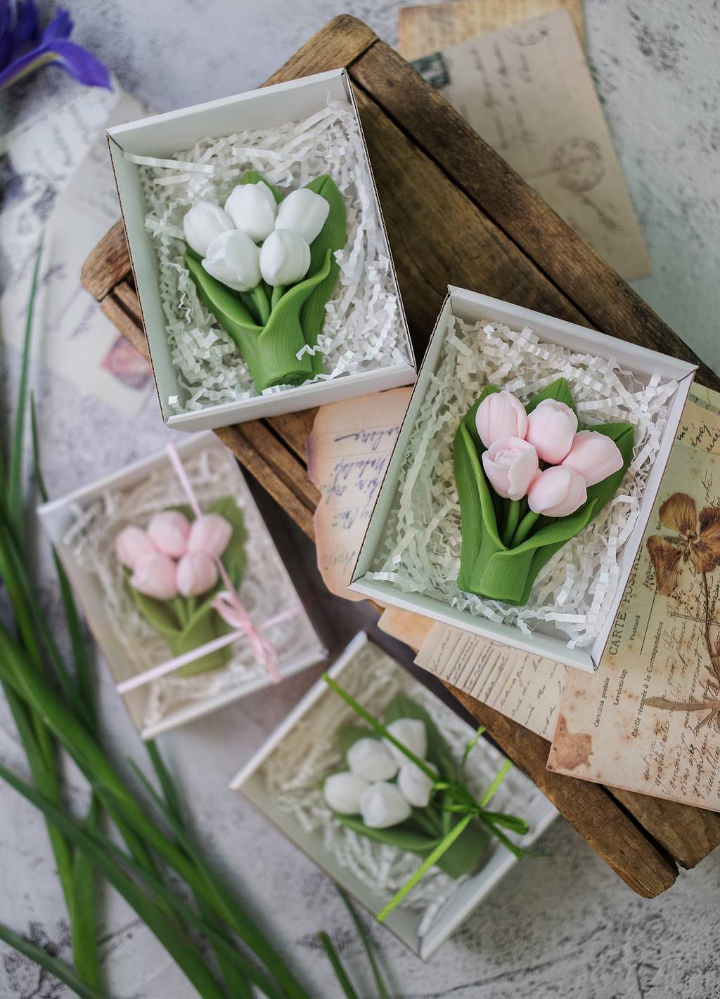 Тюльпаны 2D в коробочке - под заказ