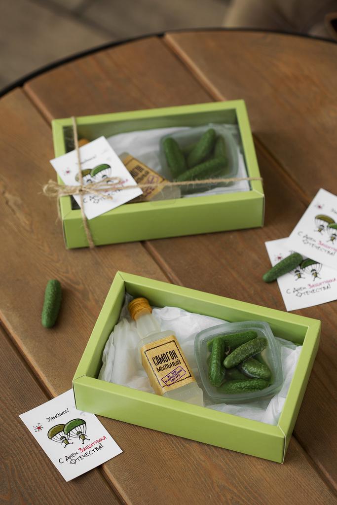 Мыльный самогон с огурцами