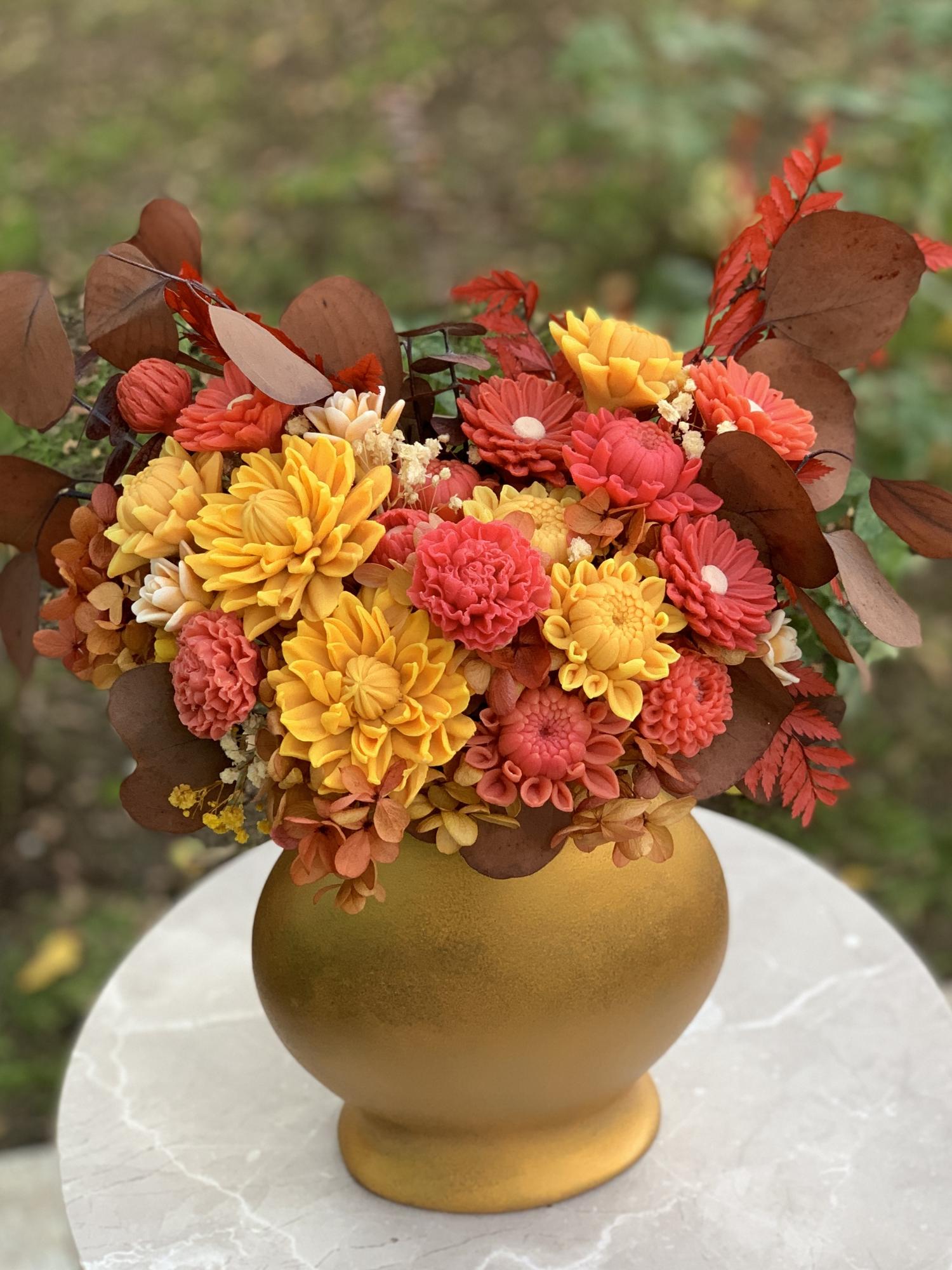 Интерьерный букет в вазе