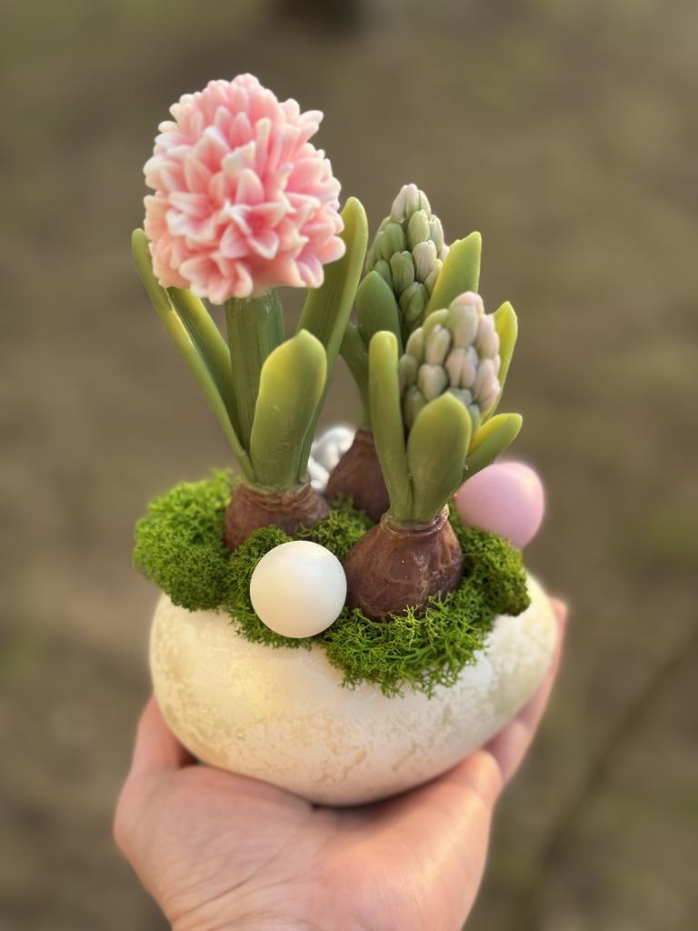 Пасхальная композиция с гиоцинтами