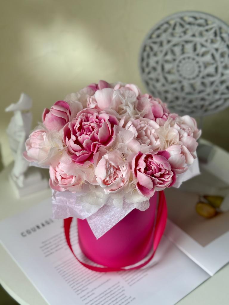 Пионы фуксия