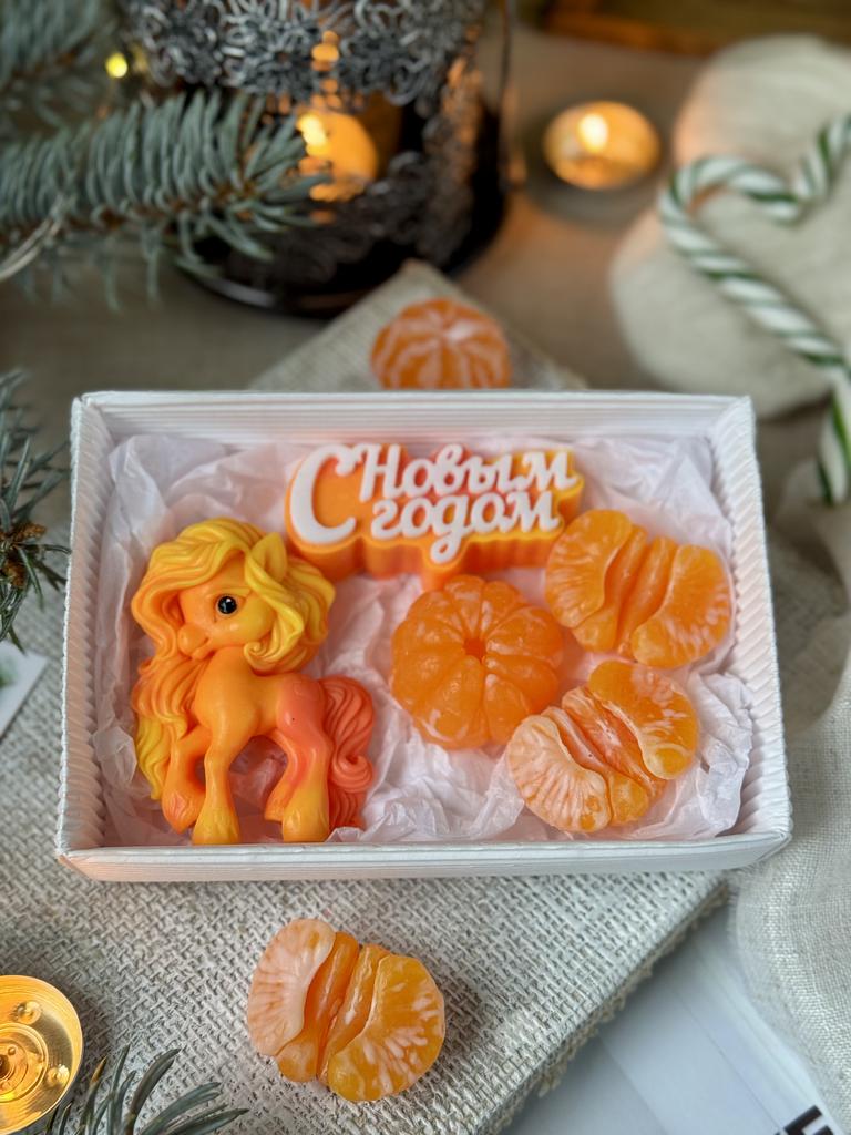 Набор - Лошадка в мандаринах L