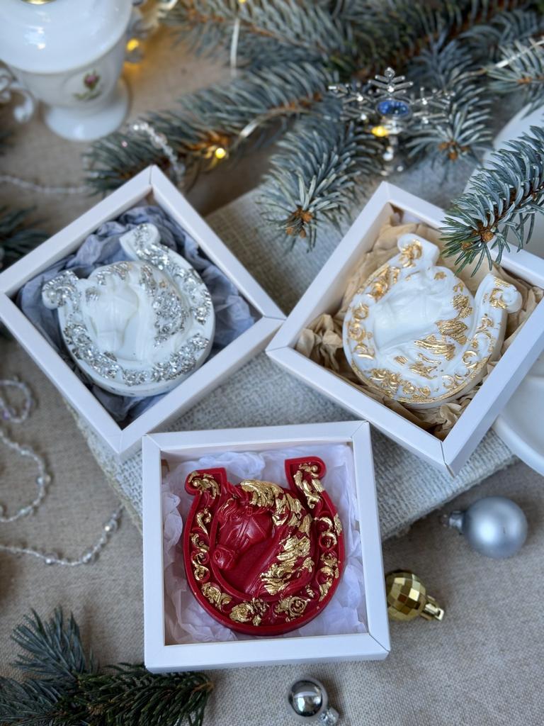 Подкова с лошадью Люкс в коробке