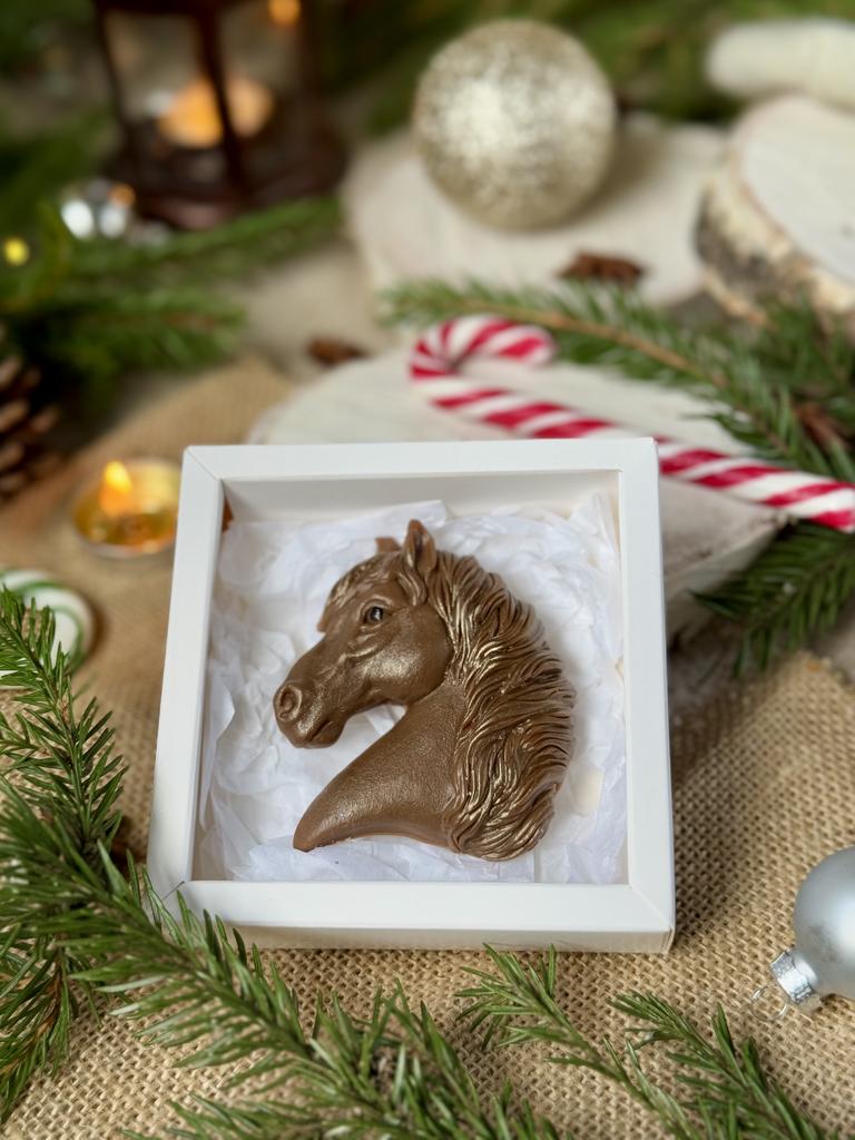 Конь Лорд в коробке