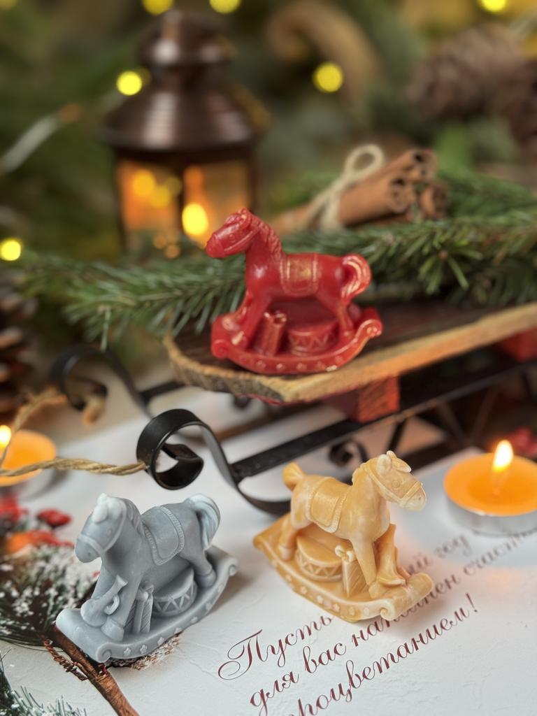 Лошадка качалка