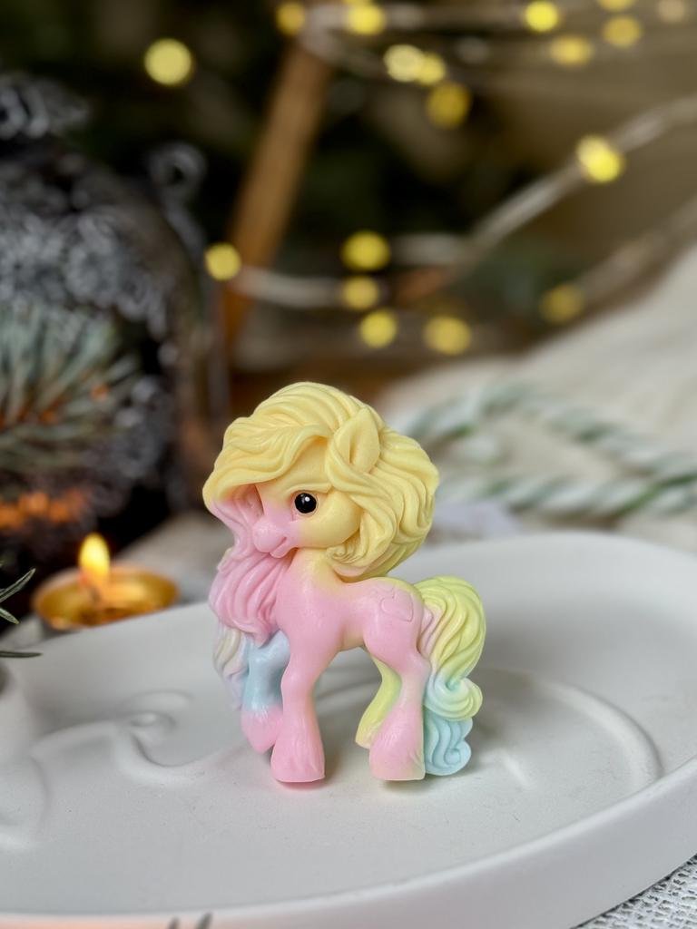 Лошадка Эльза градиентная