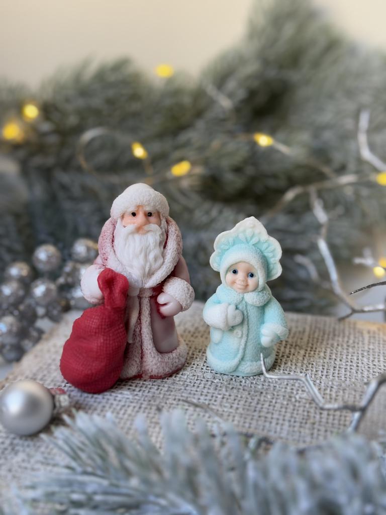 Дед Мороз со Снегурочкой в коробке