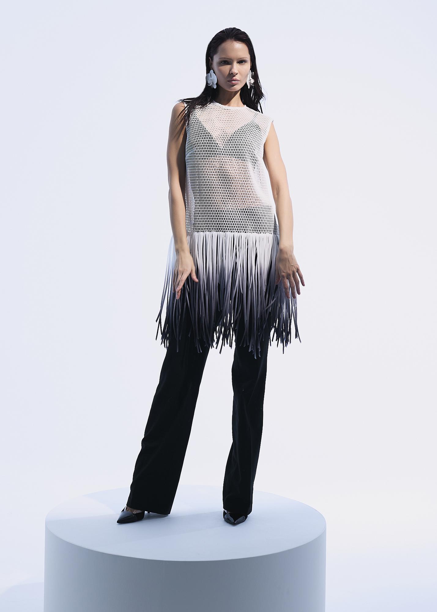 Топ Абион, бело-черное деграде