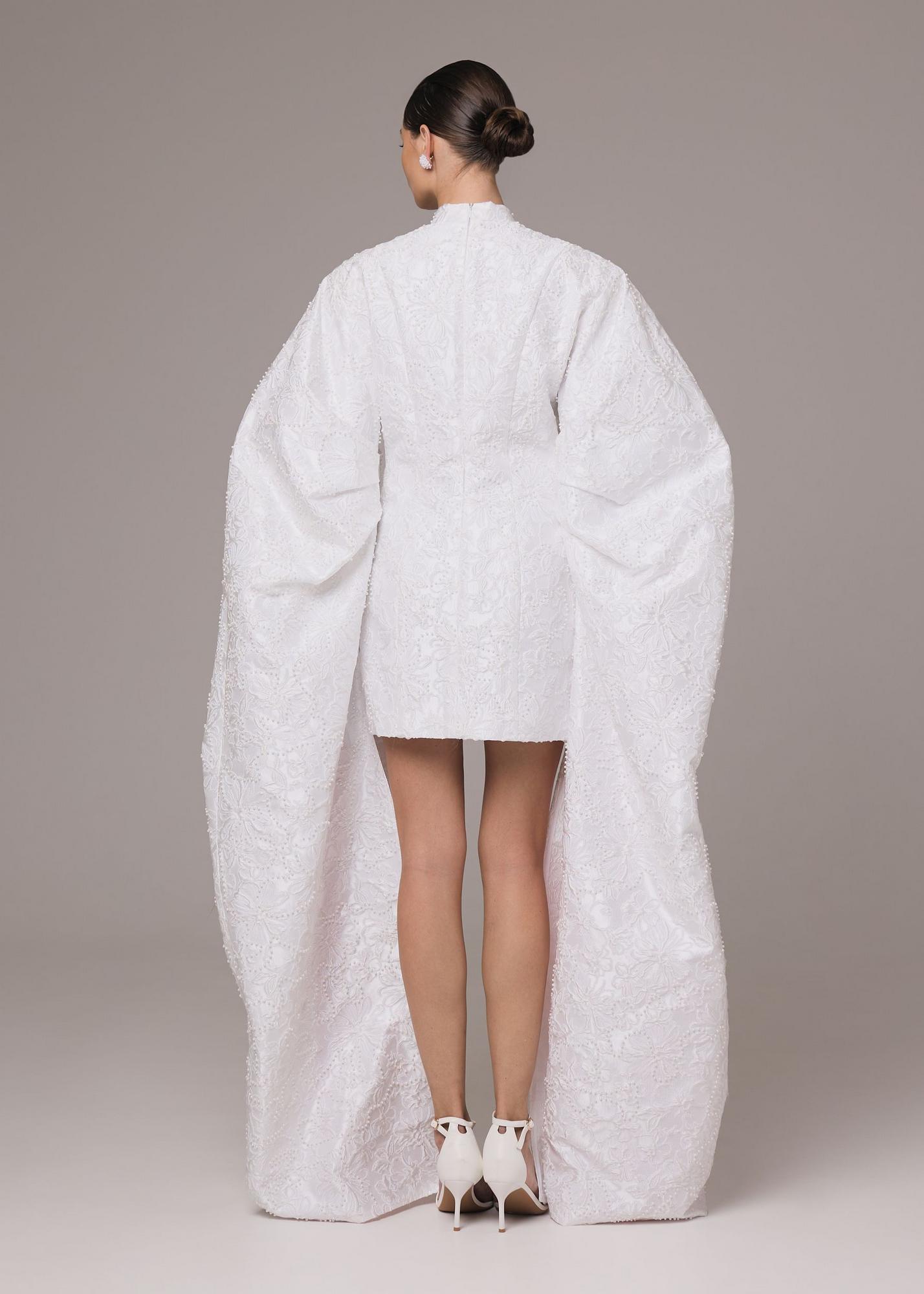 Платье из жаккарда с бусинами, молочное