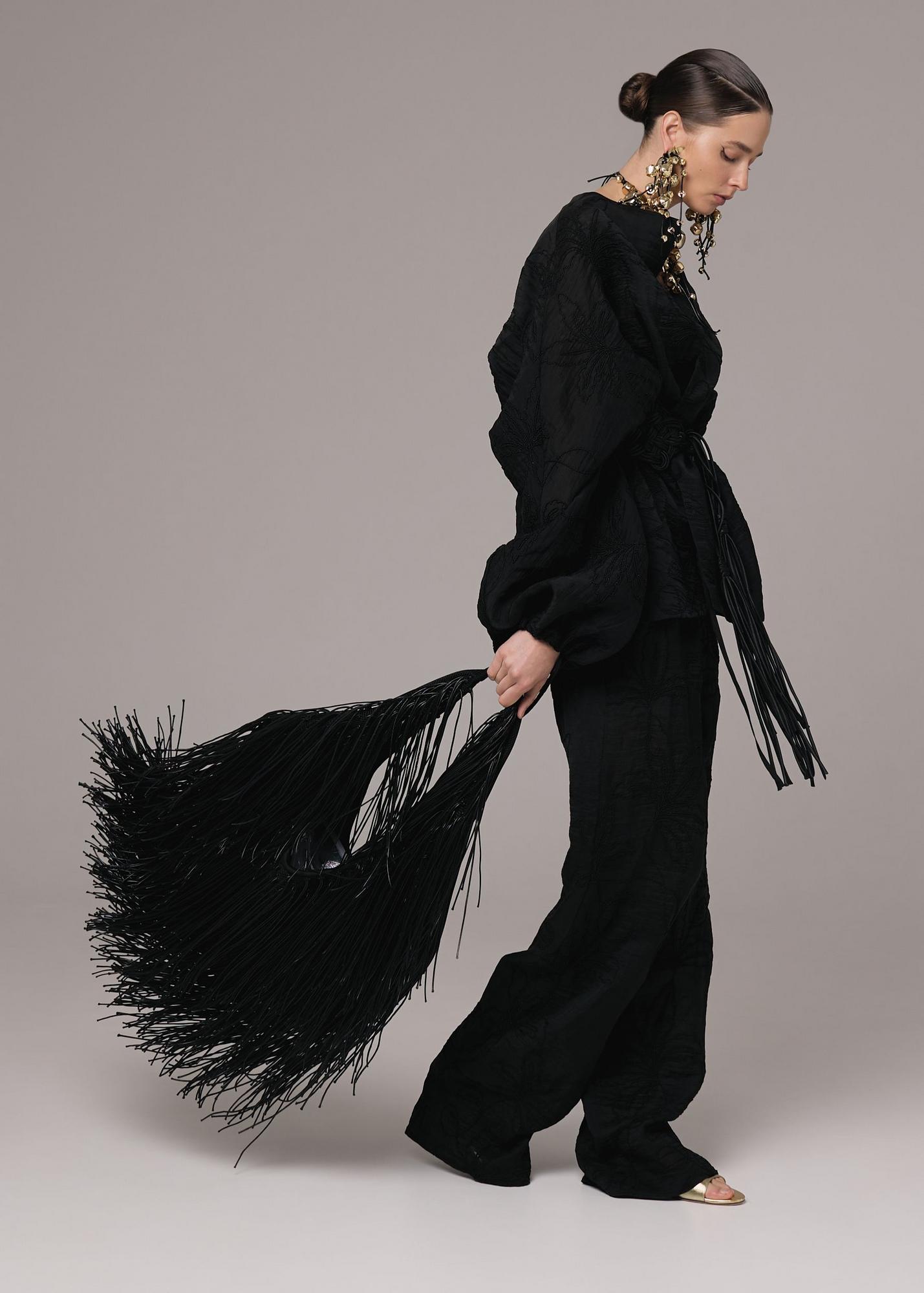 Брюки палаццо с вышивкой, черные