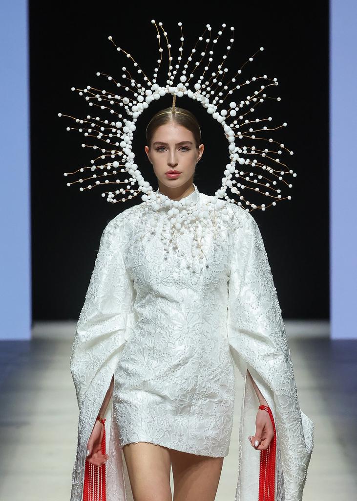 Ободок с декором Саембо