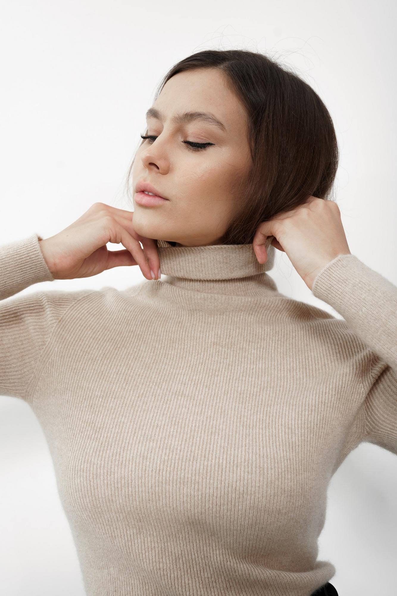 Цельновязная водолазка из кашемира