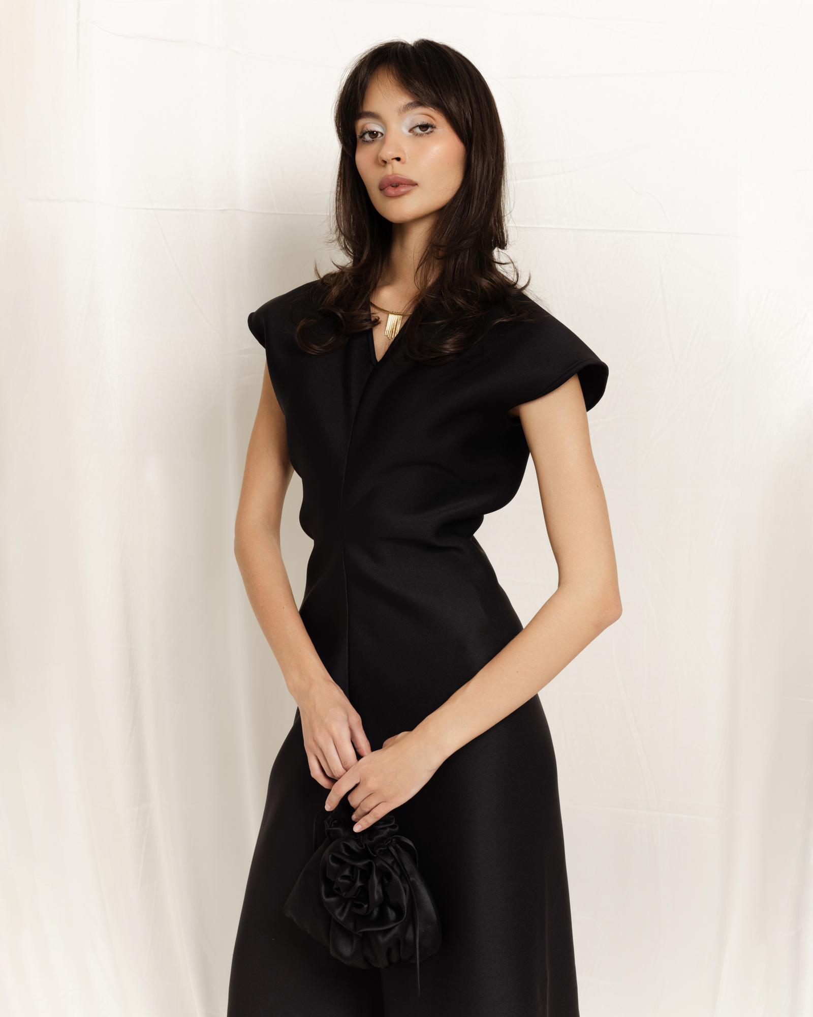 Платье силуэтное BLACK SWAN