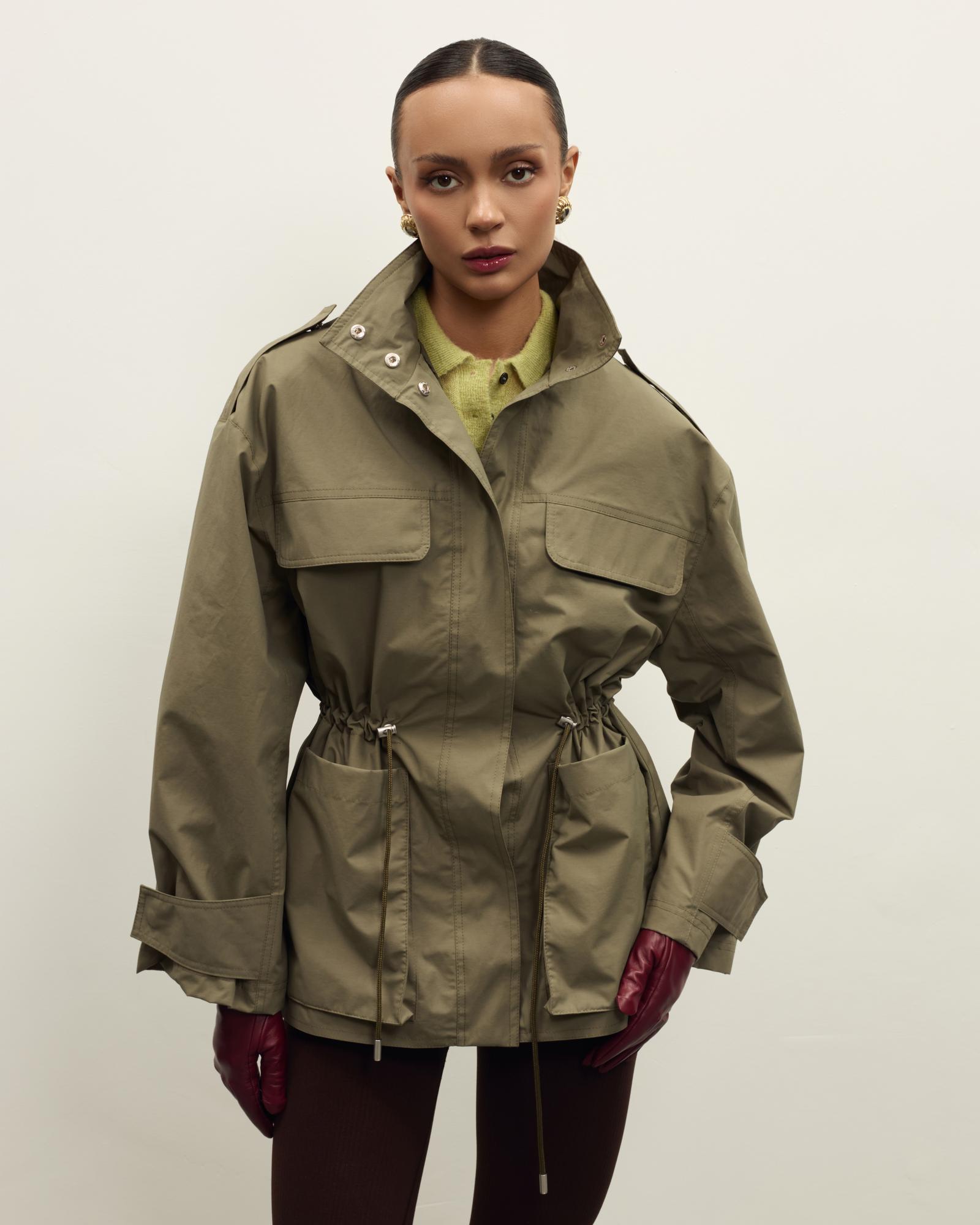 Облегченная куртка на кулиске МЕЖДУ ВЕТРАМИ