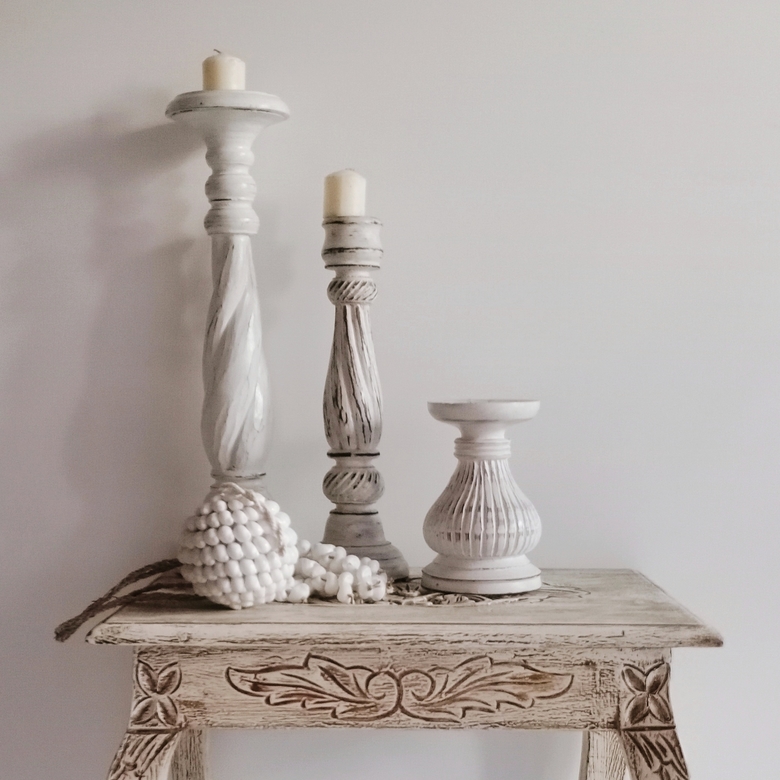 Подсвечник ручной работы из дерева