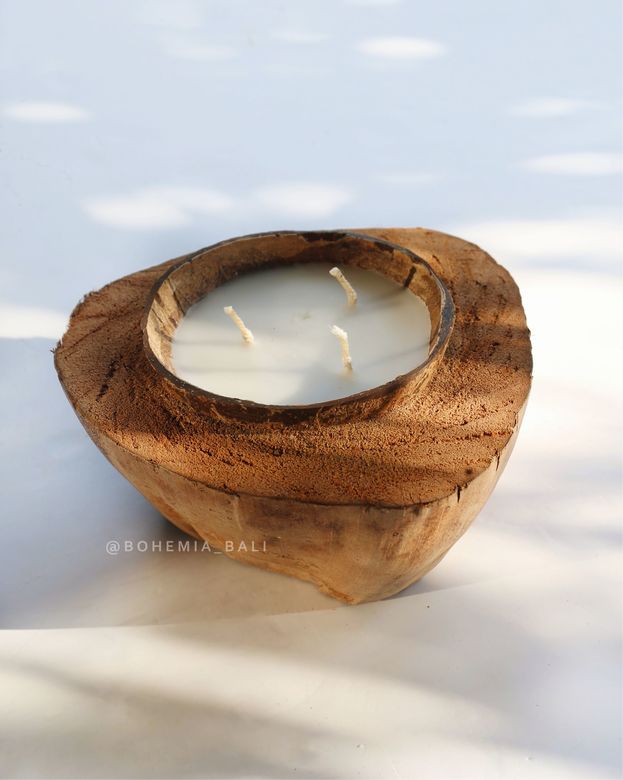 Подсвечник из кокоса