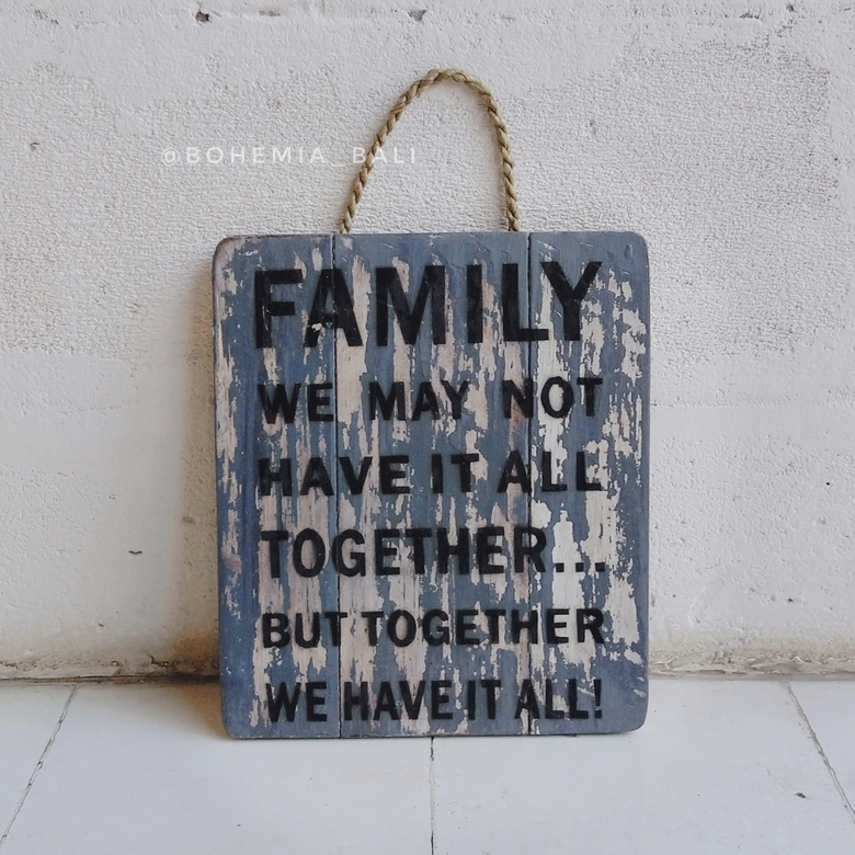 Постер из дерева