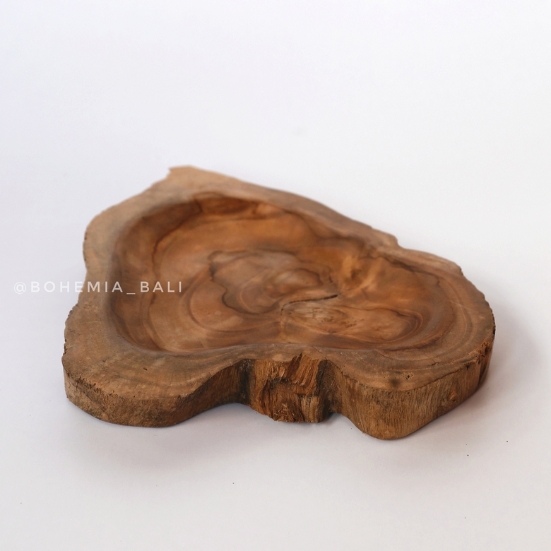 Блюдо из дерева тик