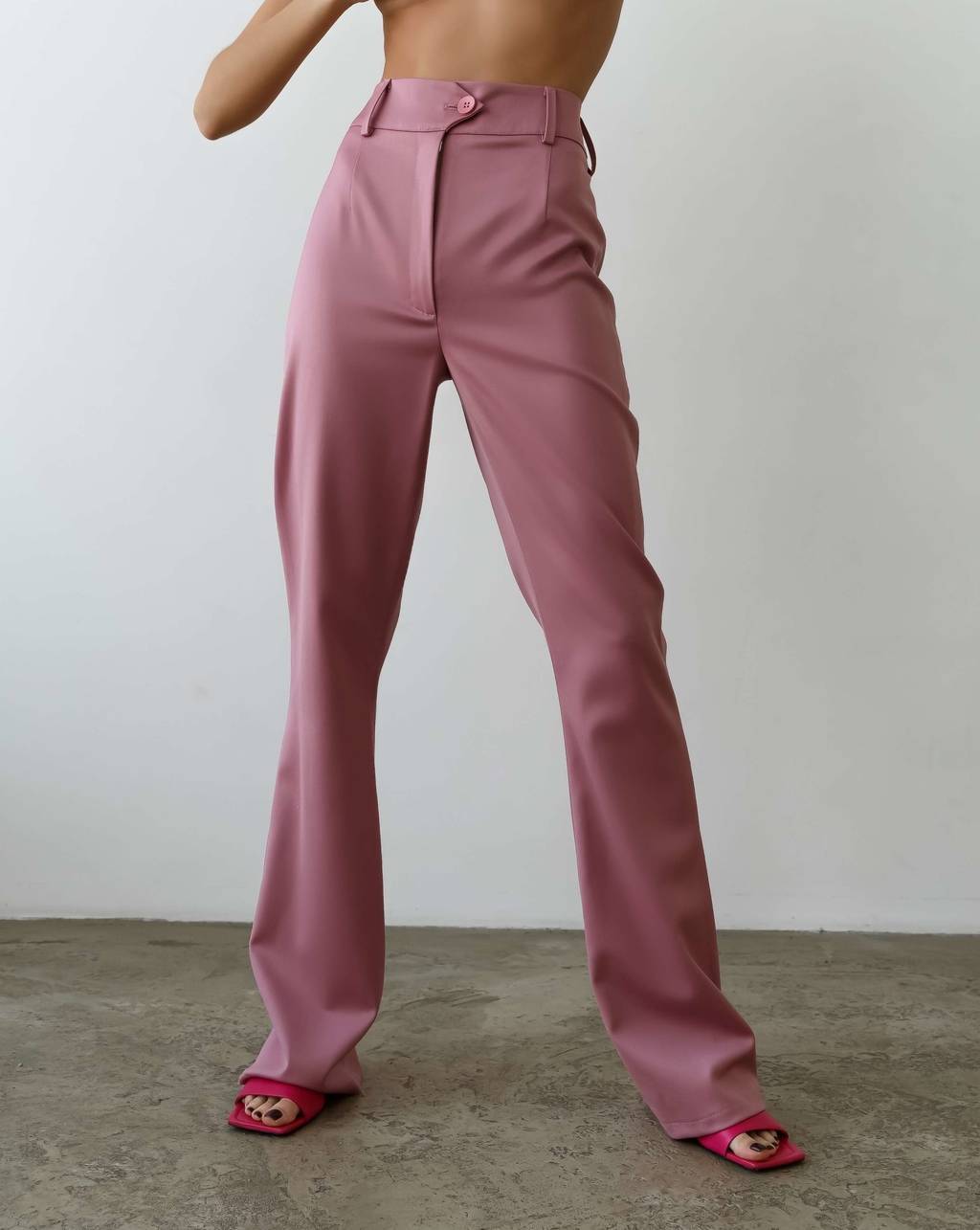 Брюки-клеш розовые