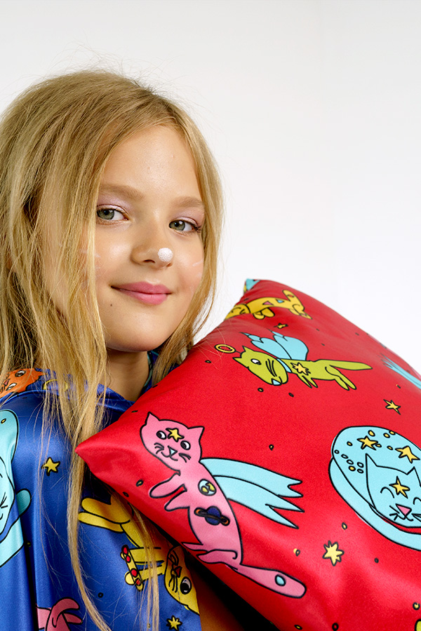 Подушка "Космические кошки" (3 цвета)