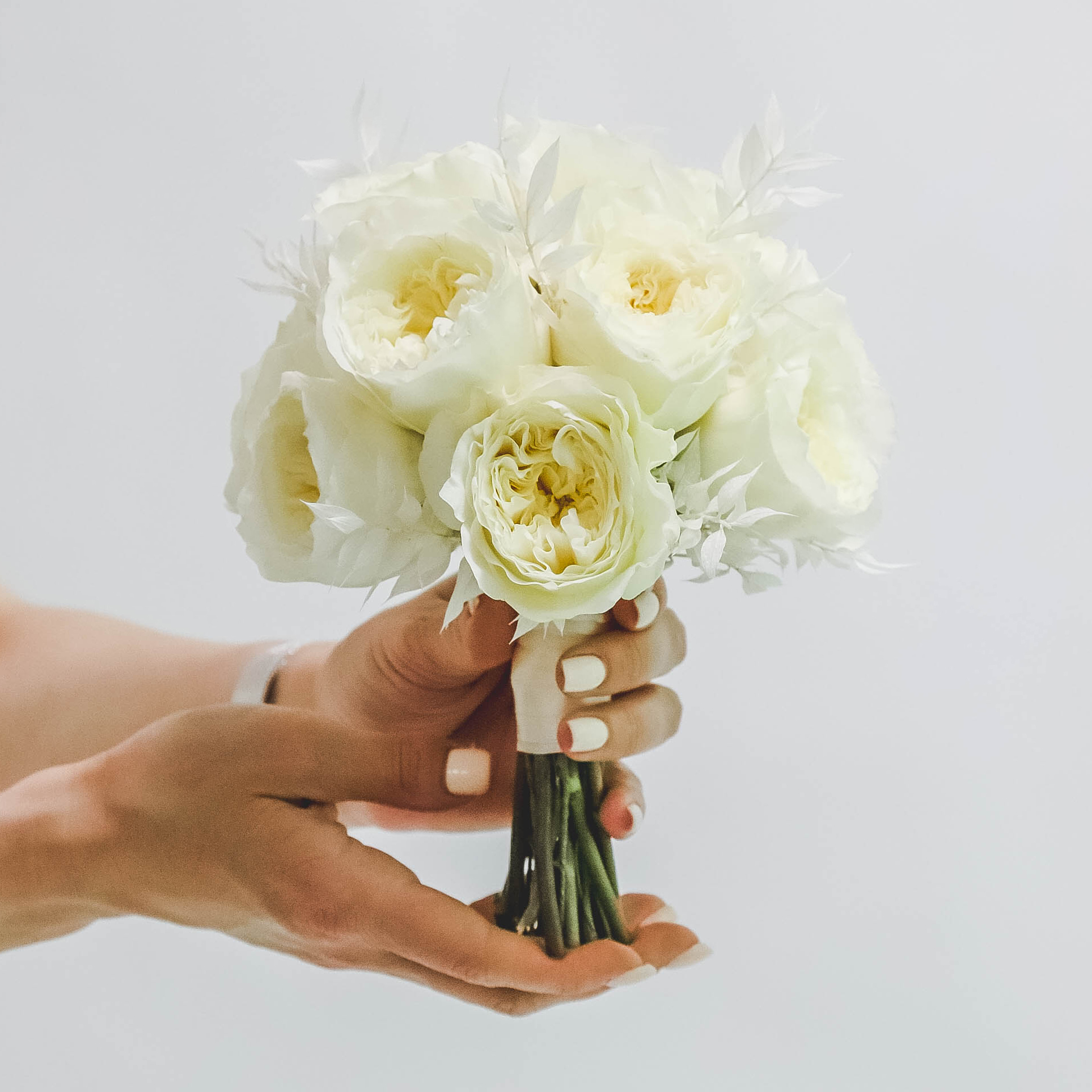 Cвадебный букет из пионовидных роз PATIENCE