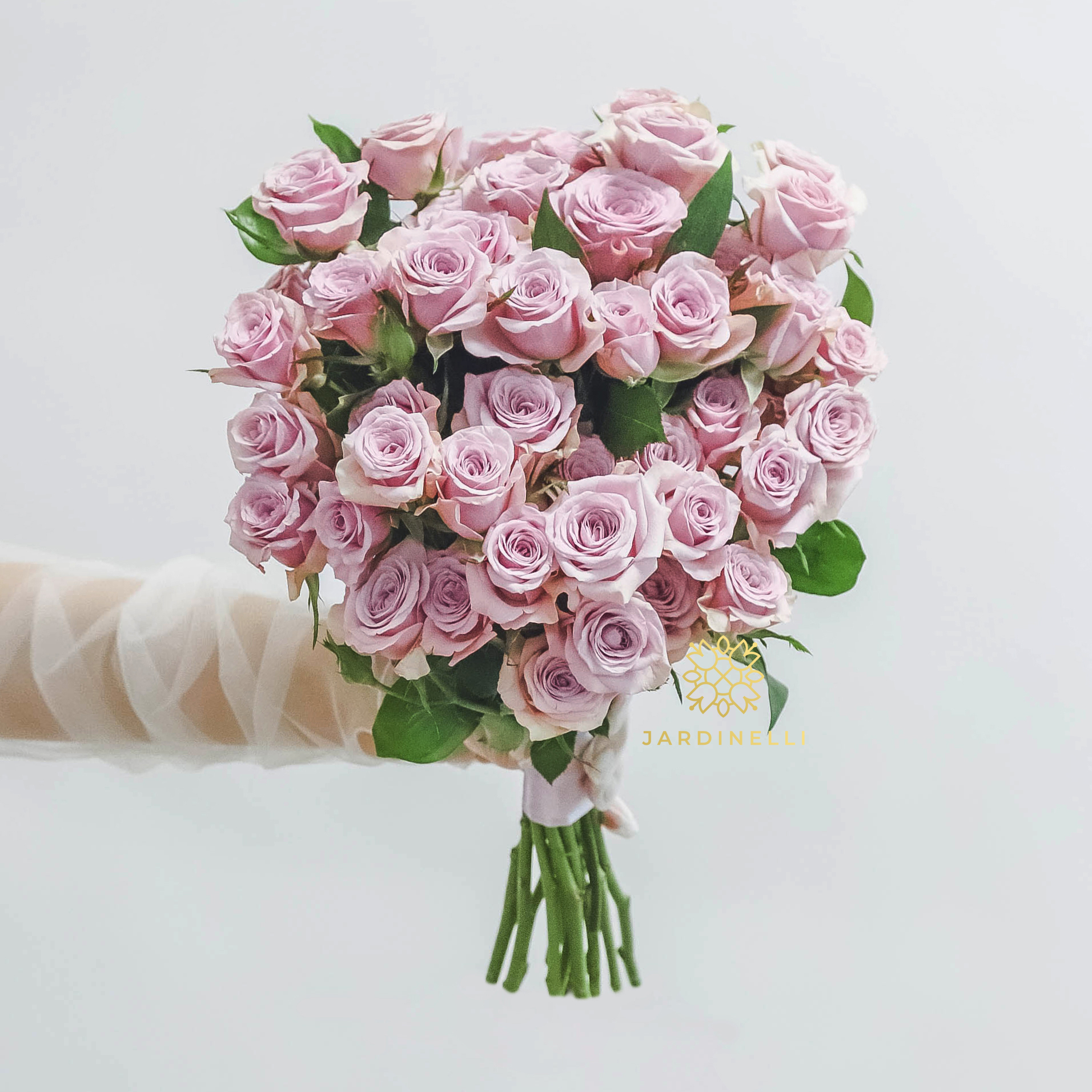 Cвадебный букет из роз SPRAY LILAC GREEN