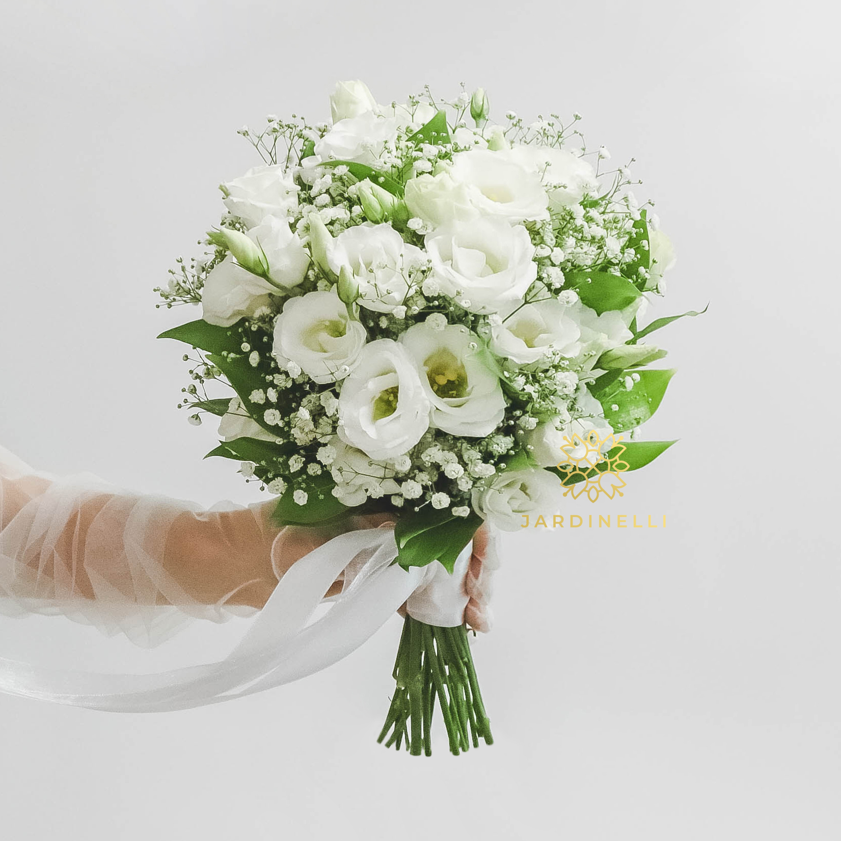 Cвадебный букет из гипсофилы и эустомы WHITE GREEN