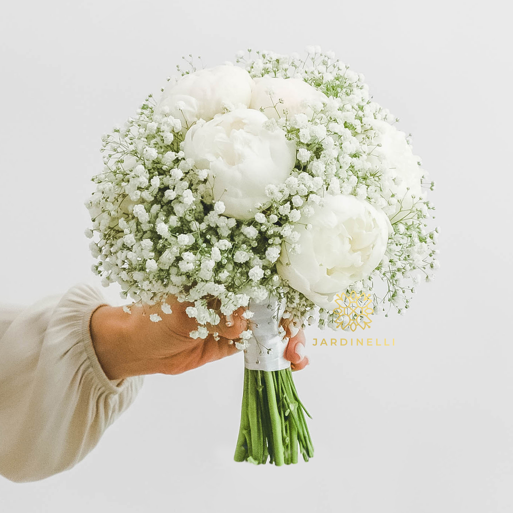 Свадебный букет из пионов и гипсофилы WHITE