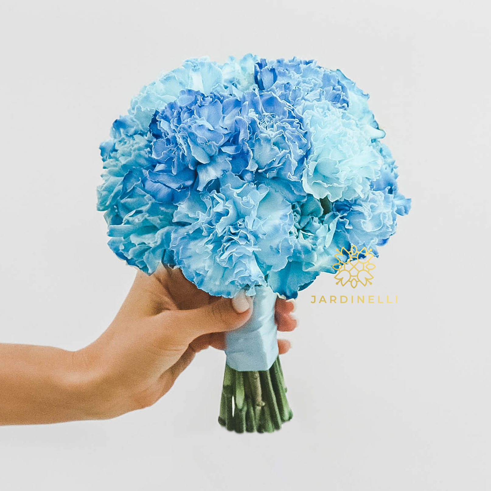 Cвадебный букет из диантуса BLUE