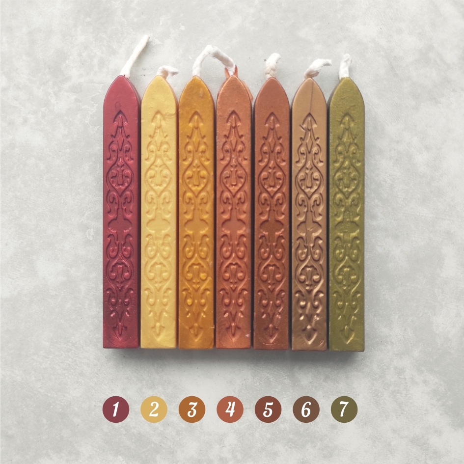 сургучная свеча с фитилем