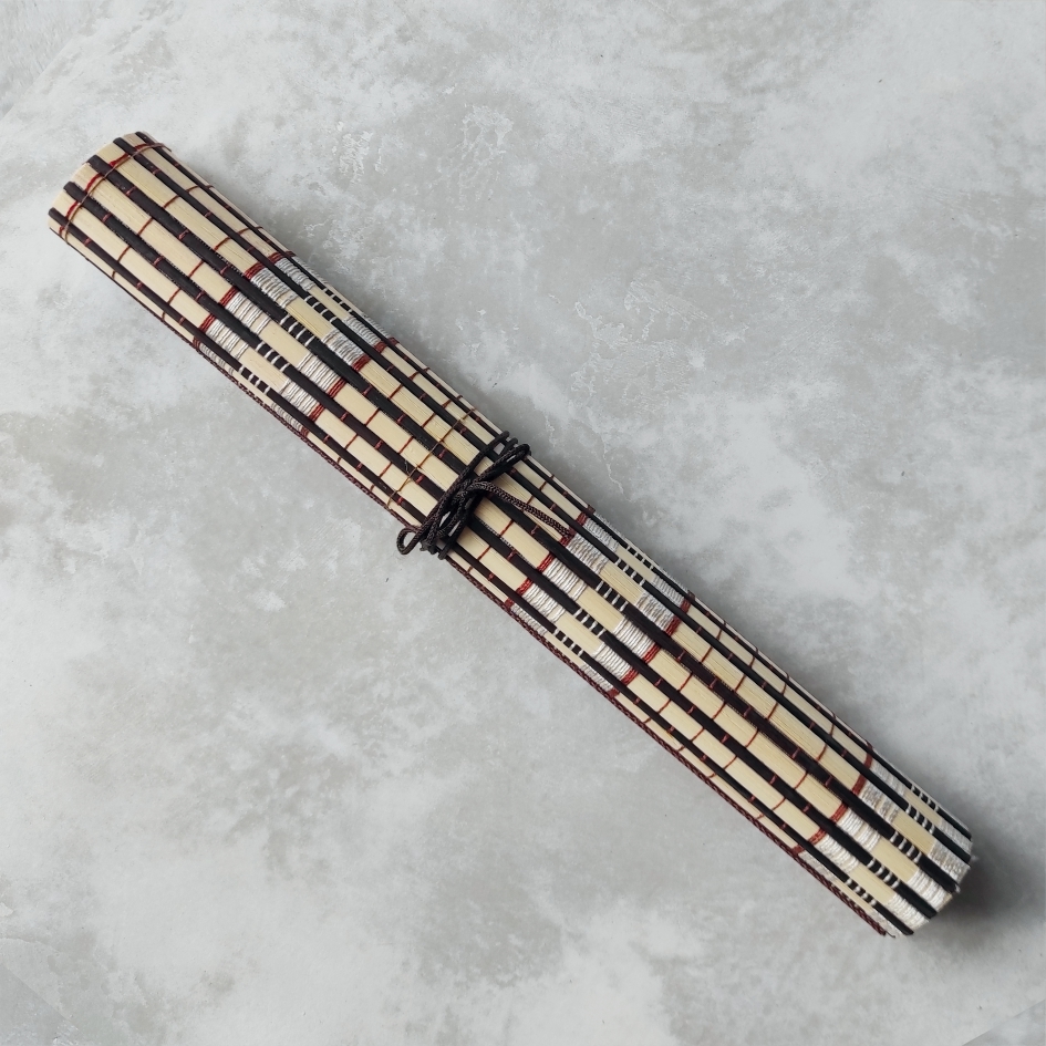 Бамбуковый коврик для кистей