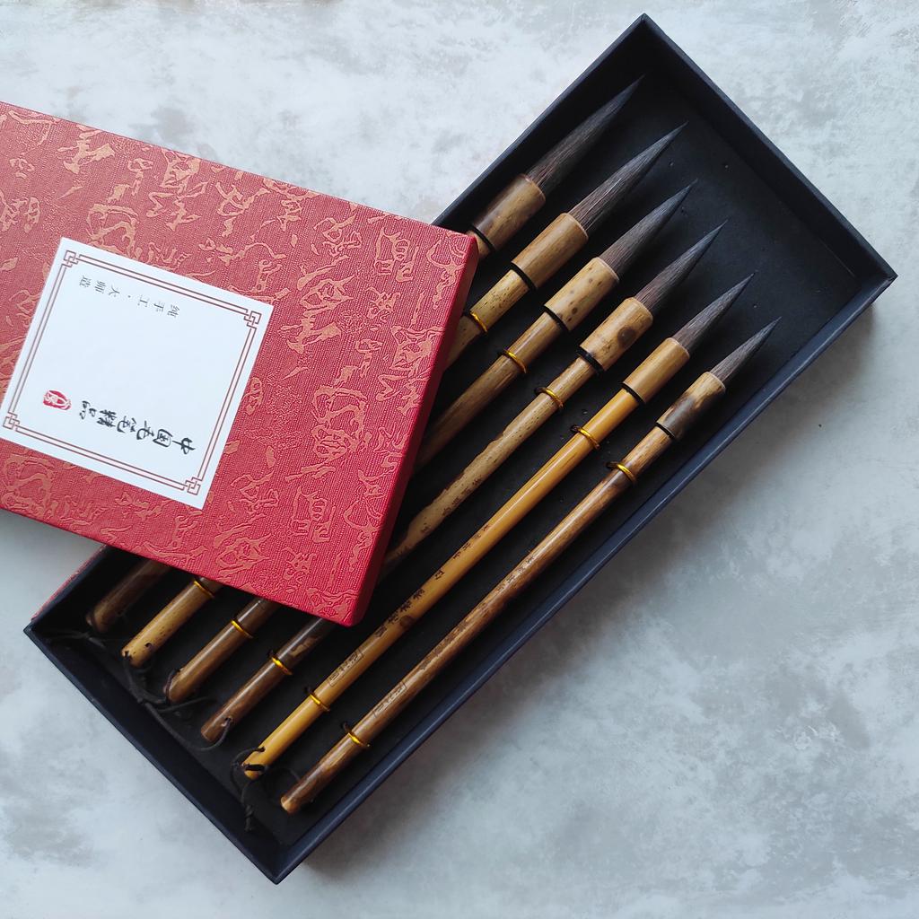 Подарочный набор "6 кистей" в картонной коробке