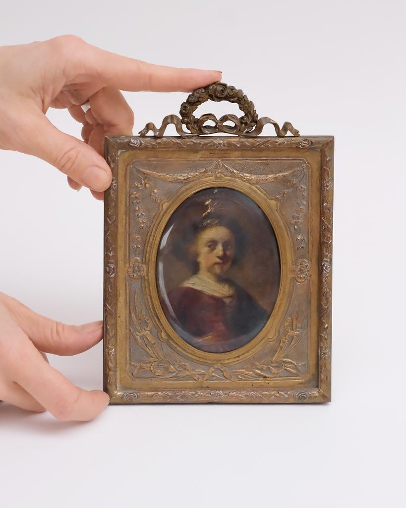 Рамка для фото бронзовая конца XIX века