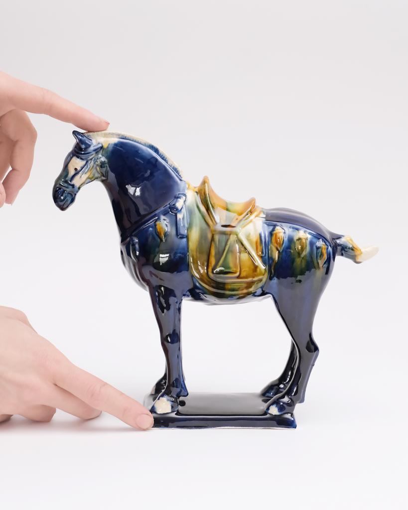 Керамическая статуэтка боевого коня, середина XX века