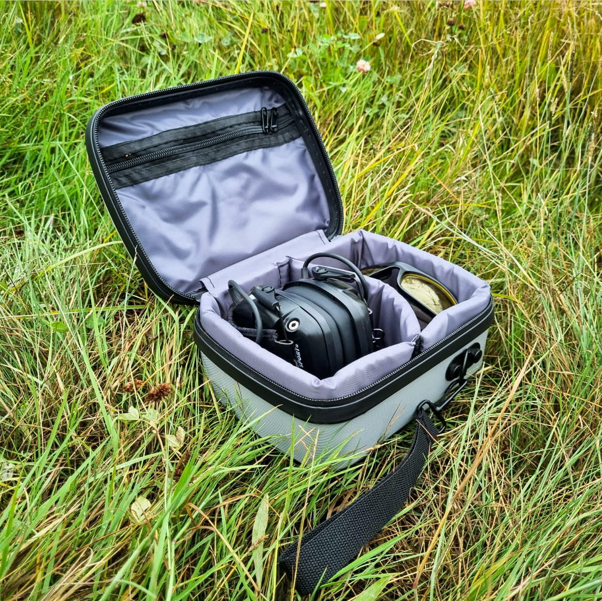 Кейс под наушники и очки