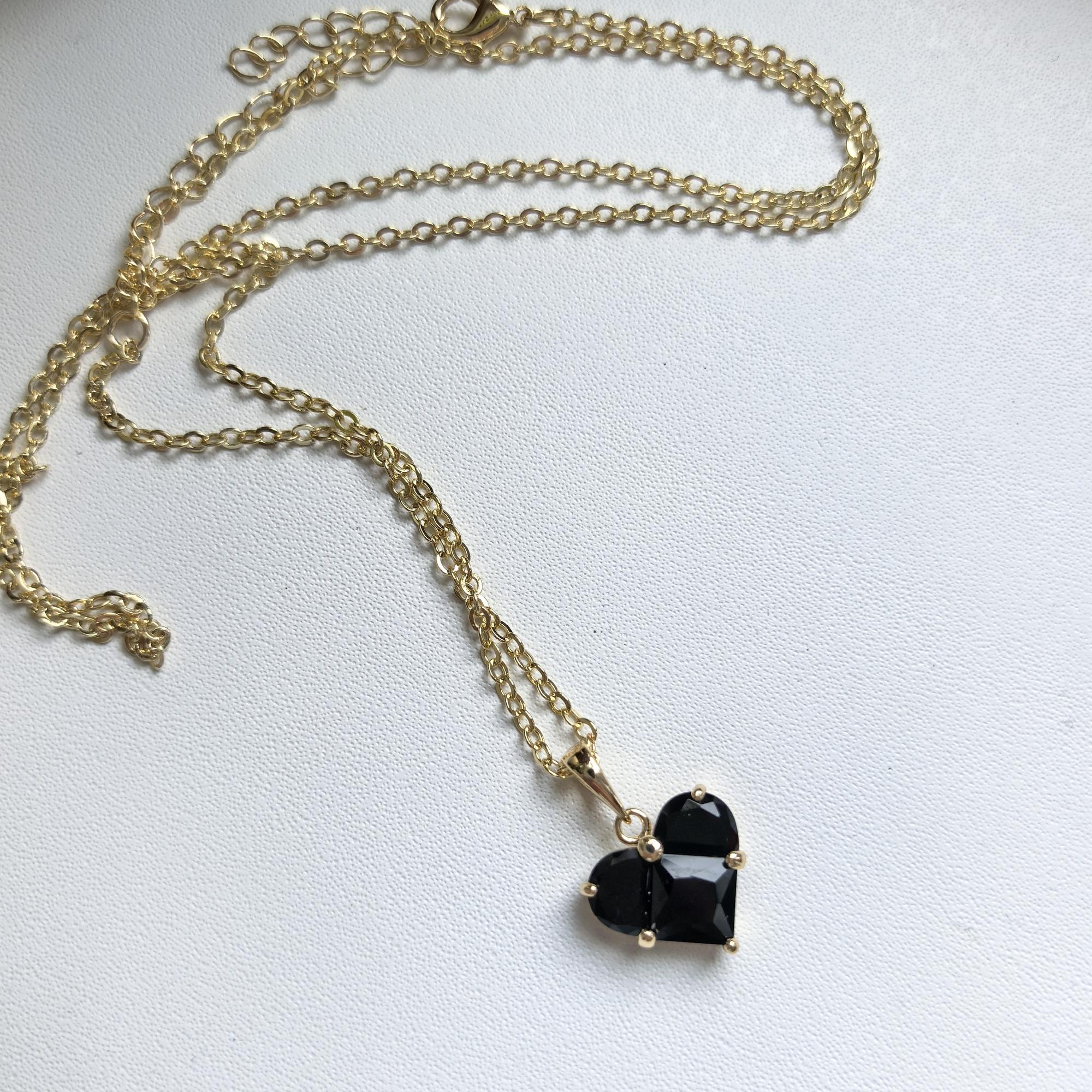 Колье черное сердце