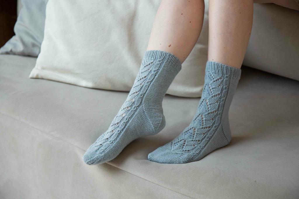 Nymphaea socks - описание вязания