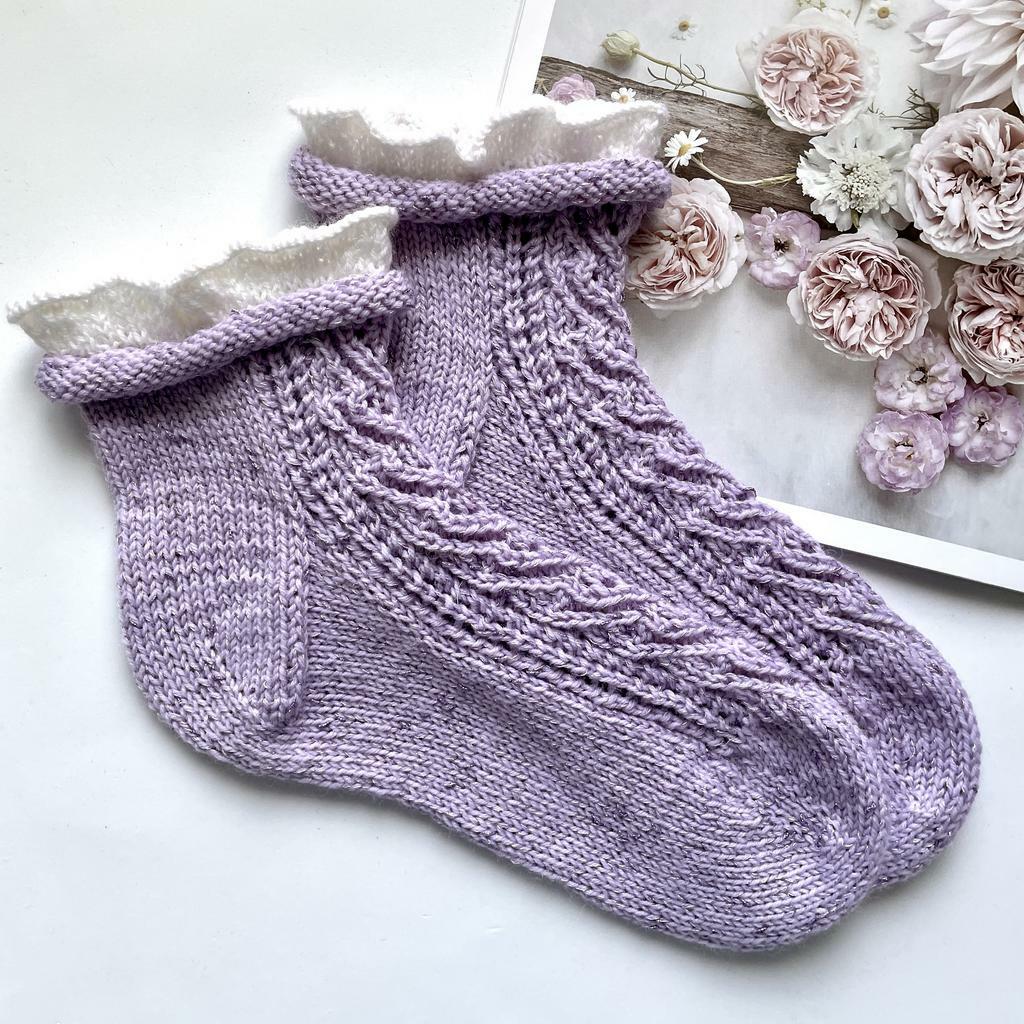 Носки "Дельфиниум" - описание вязания