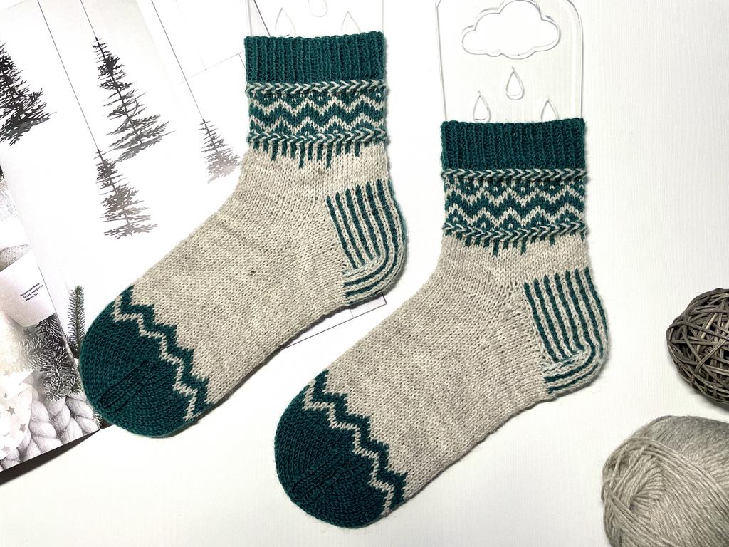 Camelot Socks - описание вязания