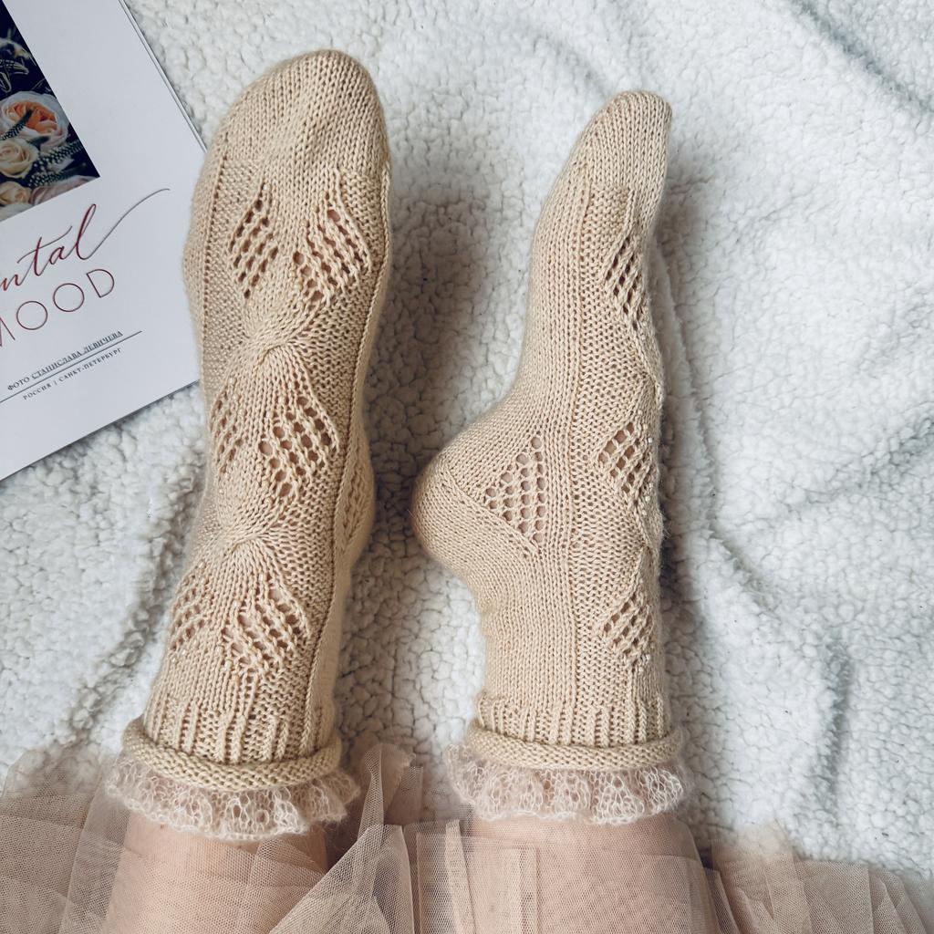 Носки "Реверанс" - описание вязания