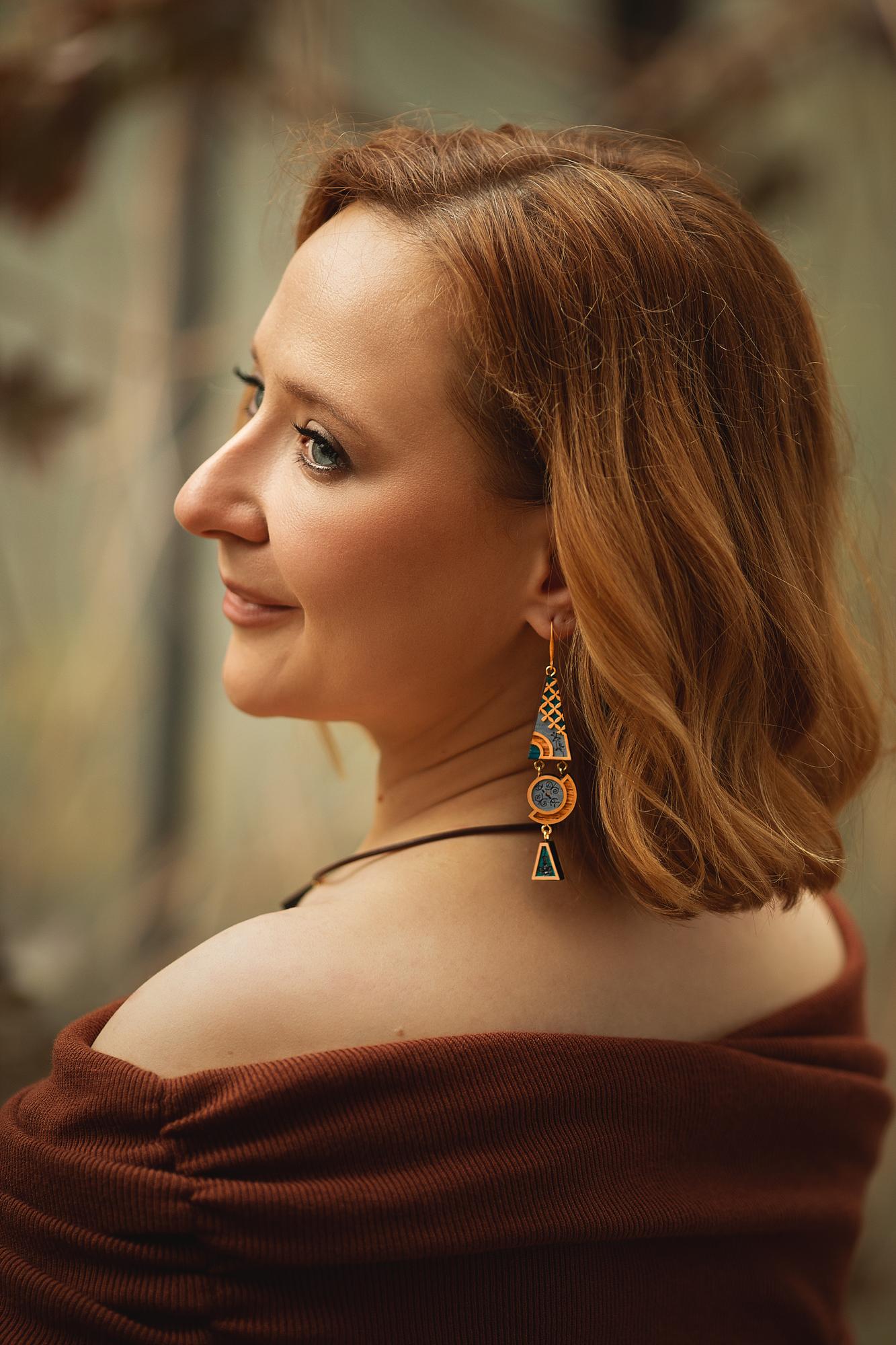 Длинные асимметричные серьги джинс