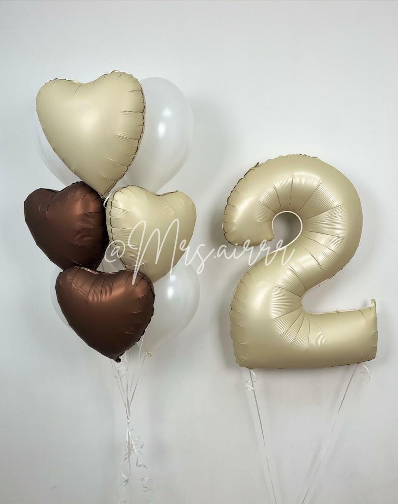 Набор «Бежевая цифра с сердцами»