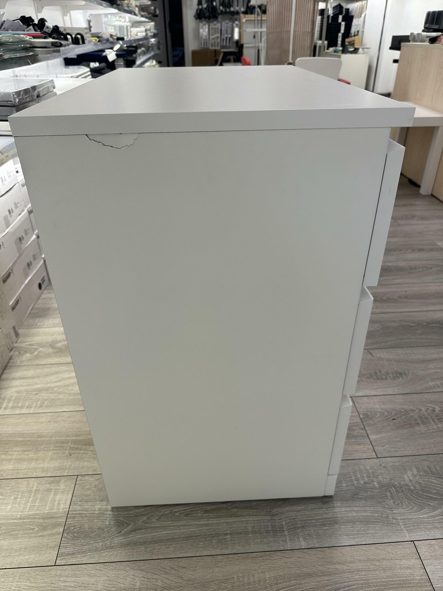 MALM IKEA Комод с 3 ящиками, 80x78 см, белый (есть повреждение)