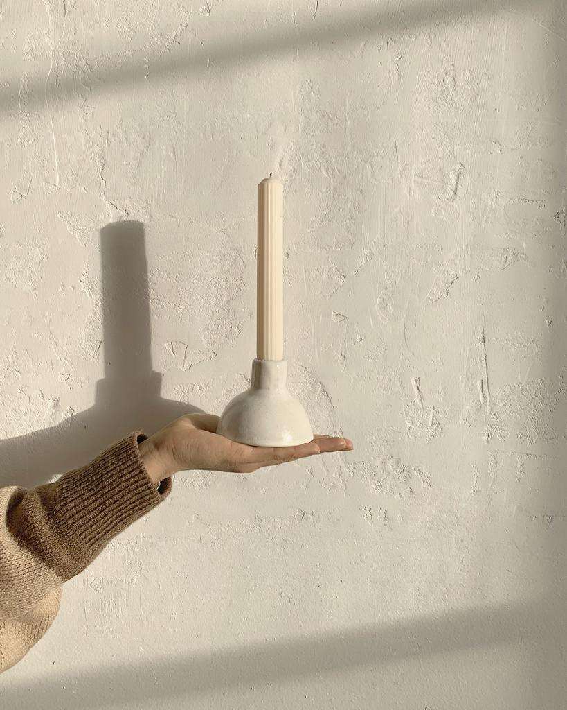 Керамический подсвечник белый