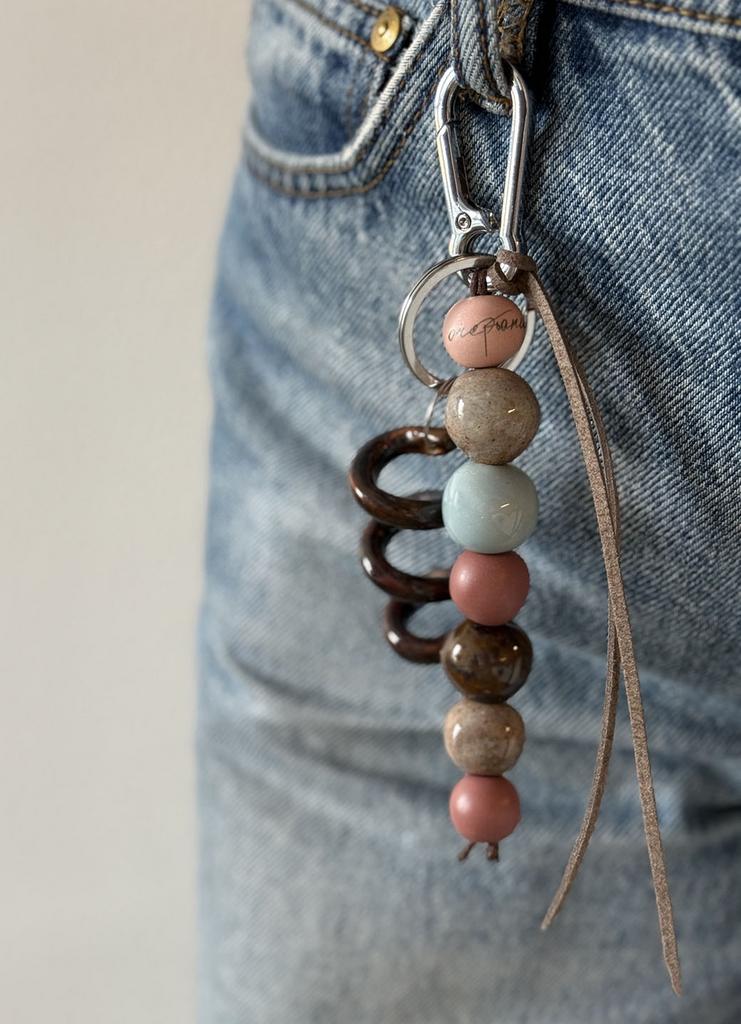 обвес из керамических бусин