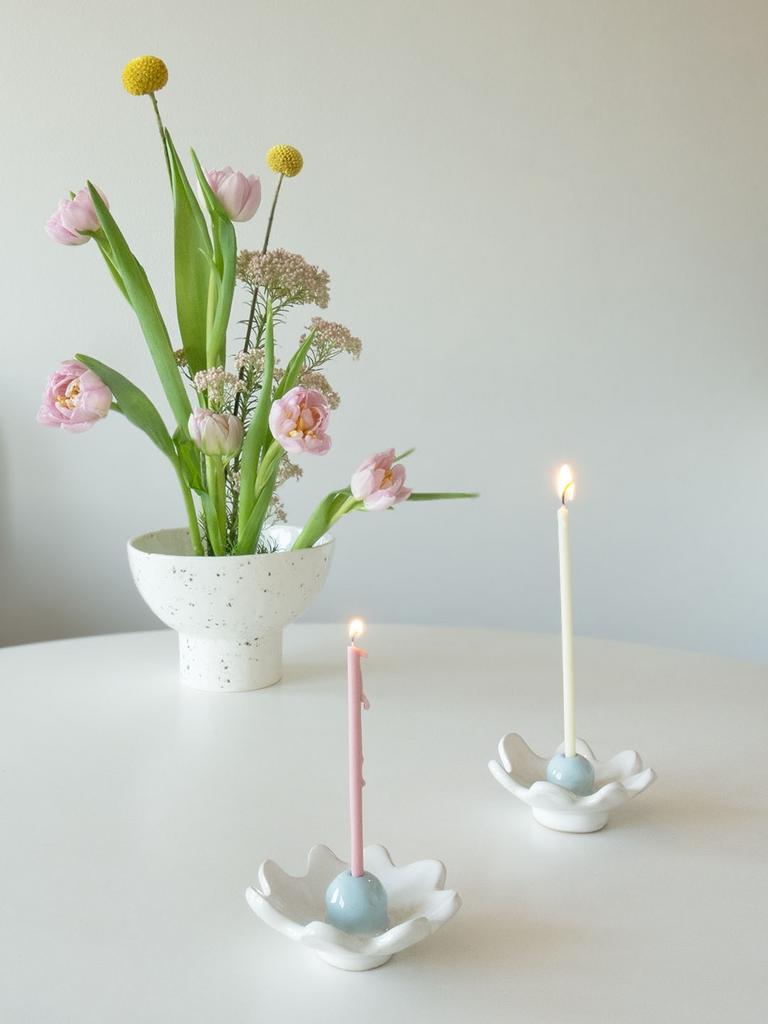 керамика Очертания. Ваза для кензана и подсвечники для тонких свечей