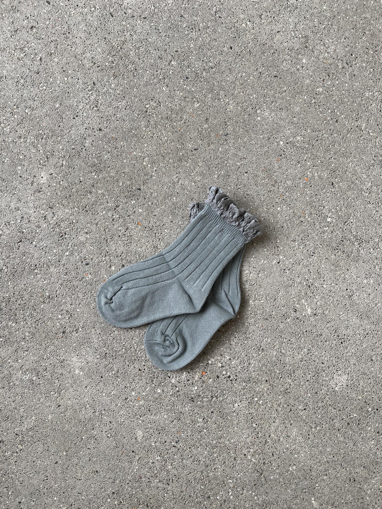 Носочки кружевные пыльно-голубые