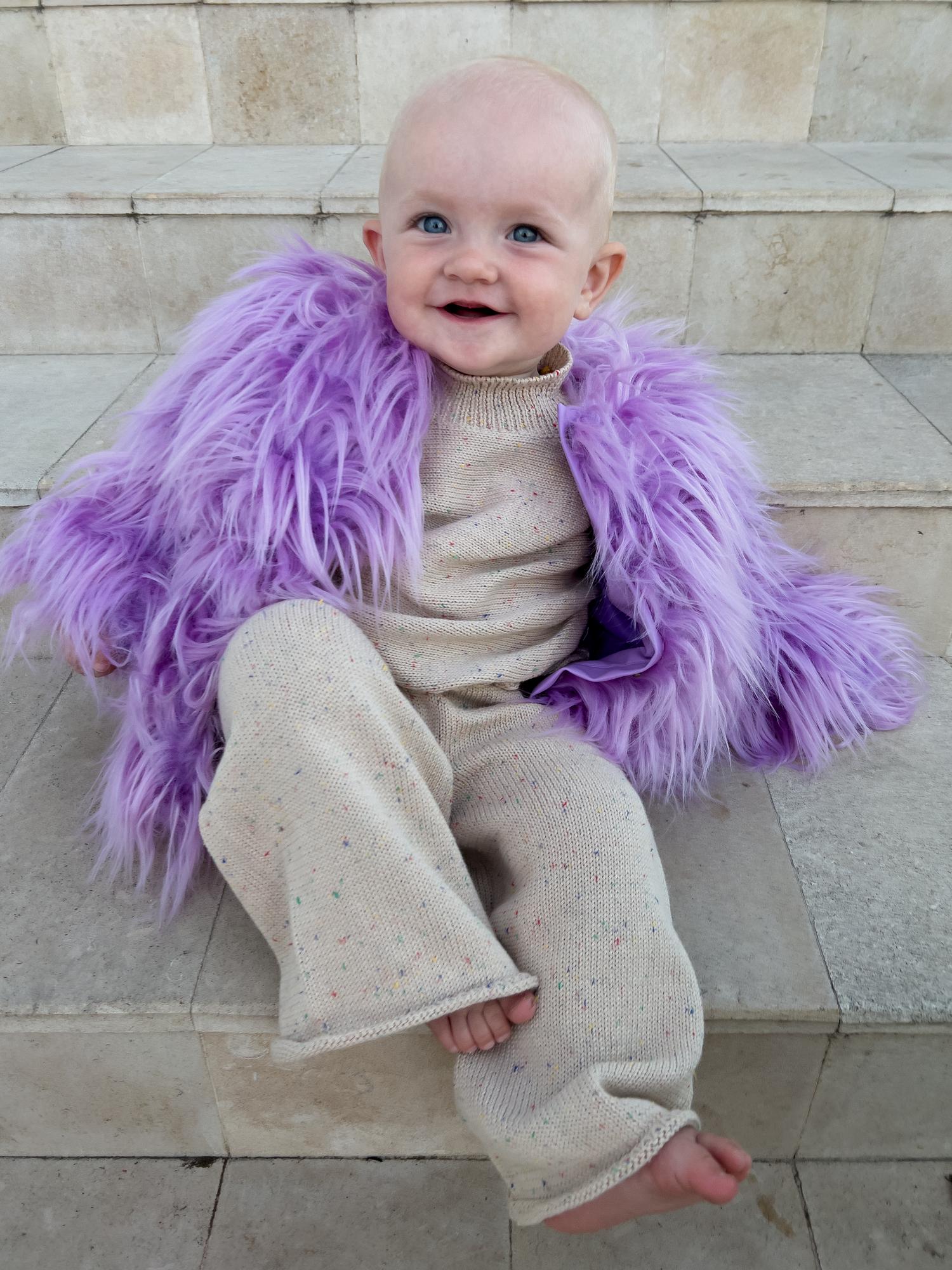 Шубка из эко-меха сиреневая